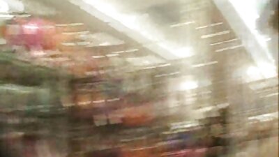 డర్టీ బాయ్ తన తాగిన గర్ల్‌ఫ్రెండ్స్ సోదరిని ఫక్ చేయడానికి ఒక అవకాశాన్ని ఉపయోగిస్తాడు