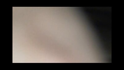 ఫ్రెండ్స్ బస్టీ మామ్ హోమ్‌లో స్లీప్ ఓవర్ గొప్ప సెక్స్ టైమ్‌గా మారింది